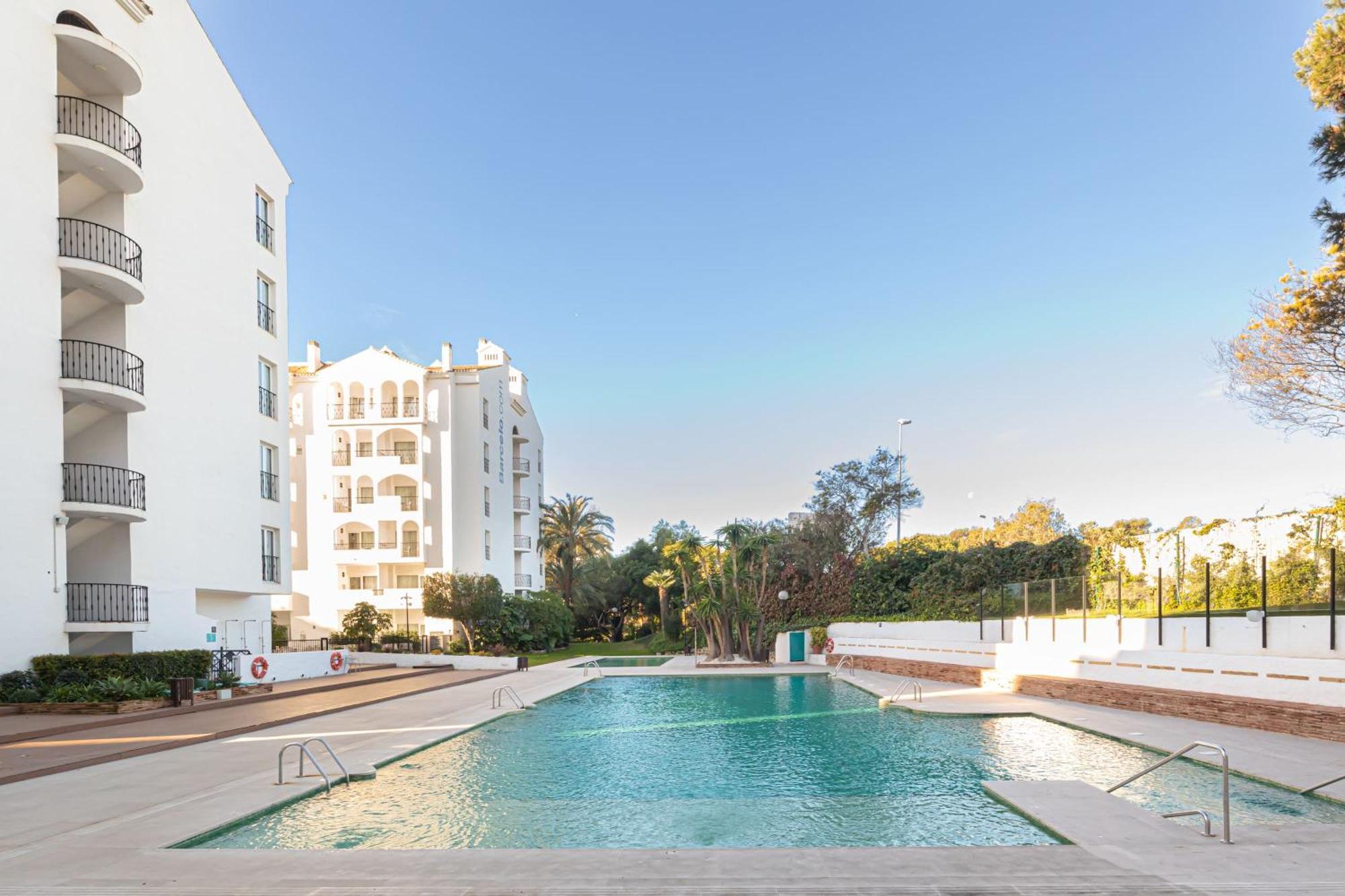 Occidental 3 - Puerto Banus Marbella